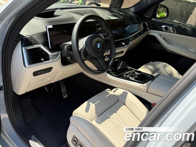 BMW X5 2026 — photo 9