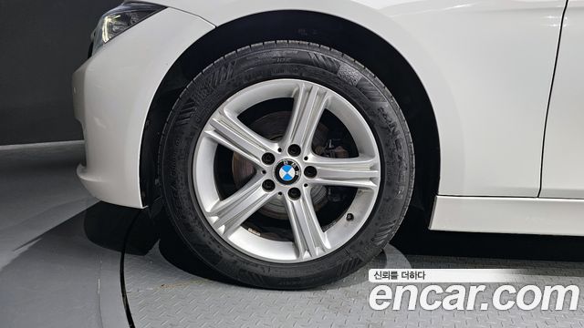 BMW 3-Series 2013 — photo 5