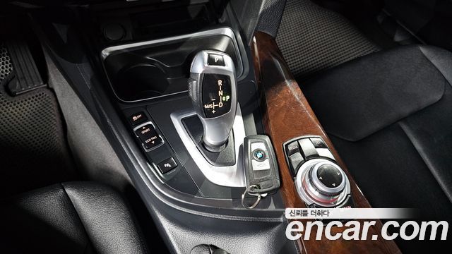 BMW 3-Series 2013 — photo 9