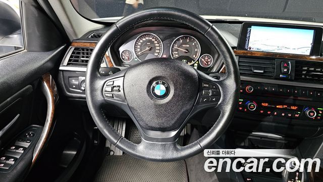 BMW 3-Series 2013 — photo 13
