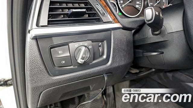 BMW 3-Series 2013 — photo 19