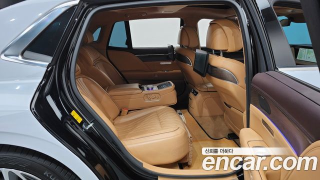 Genesis G90 2022 — photo 11