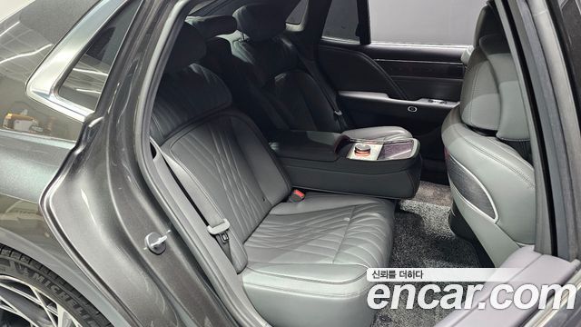 Genesis G90 2022 — photo 17