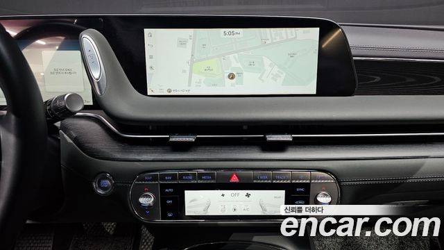 Genesis G90 2022 — photo 18