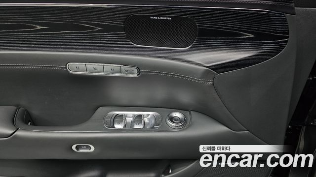 Genesis G90 2022 — photo 23
