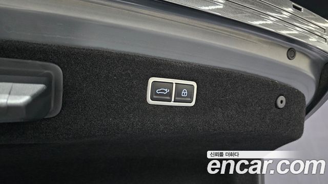 Genesis G90 2022 — photo 26