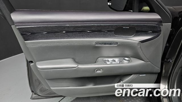 Genesis G90 2022 — photo 14