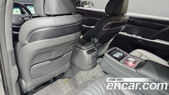 Genesis G90 2022 — photo 28