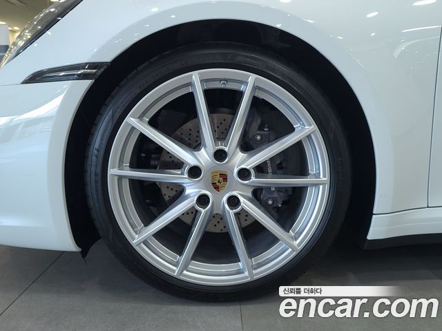 Porsche 911 2024 — photo 5