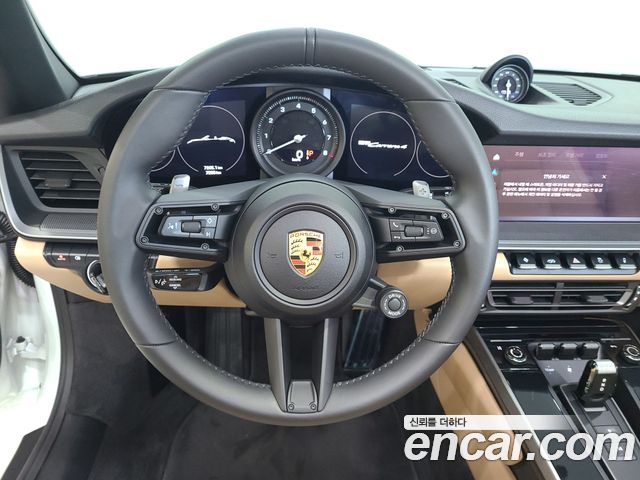 Porsche 911 2024 — photo 9