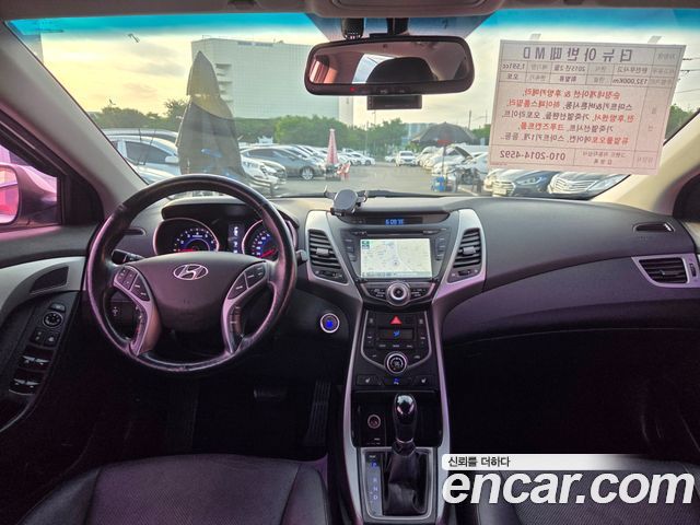 Hyundai AVANTE 2015 — photo 8