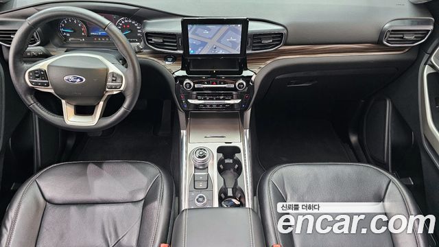 Ford Explorer 2022 — photo 10