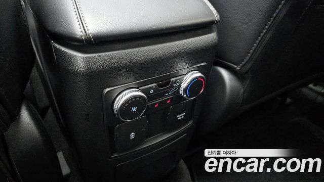 Ford Explorer 2022 — photo 24