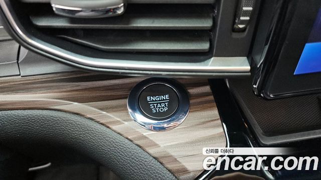 Ford Explorer 2022 — photo 30