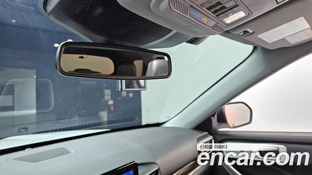 Ford Explorer 2022 — photo 31