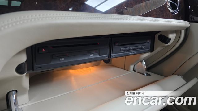 Bentley Mulsanne 2018 — photo 34