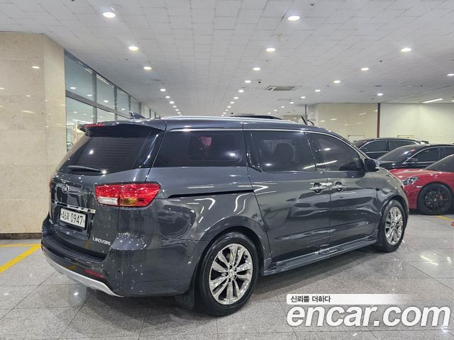 Kia Canival 2016 — photo 3
