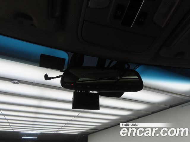 Kia Canival 2016 — photo 12