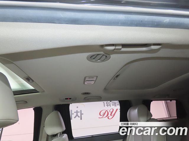 Kia Canival 2016 — photo 14