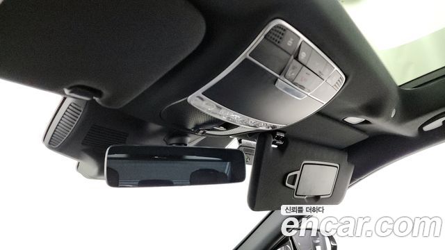 Mercedes-Benz S-Class 2018 — photo 32
