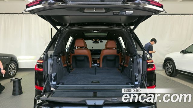 BMW X7 2025 — photo 26