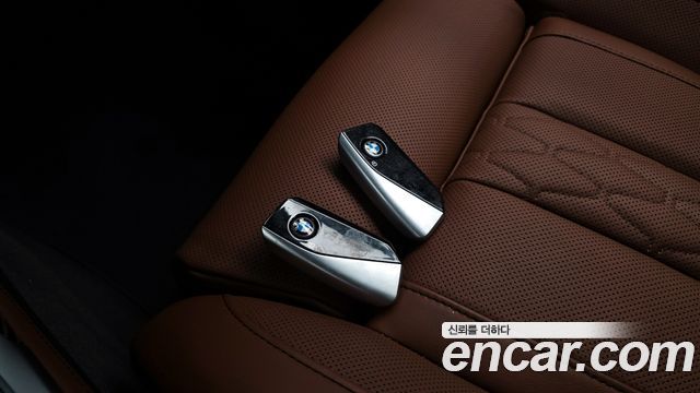 BMW X7 2025 — photo 32