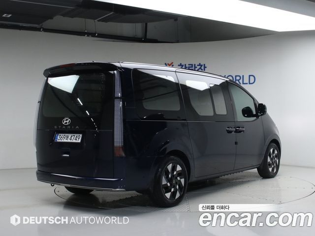 Hyundai Staria 2026 — photo 2