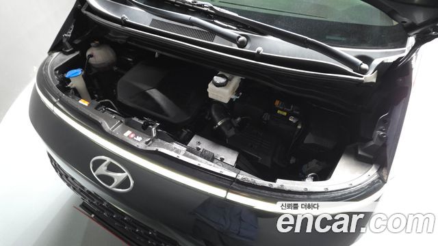Hyundai Staria 2023 — photo 6