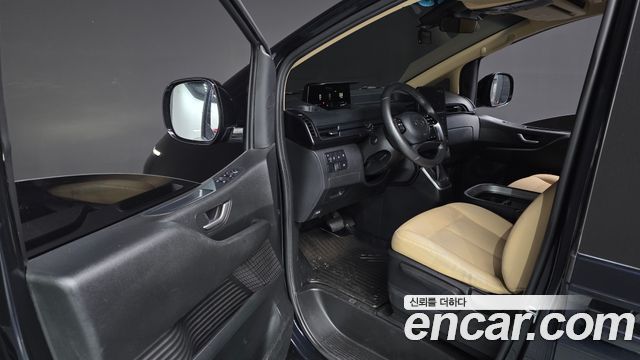 Hyundai Staria 2023 — photo 13
