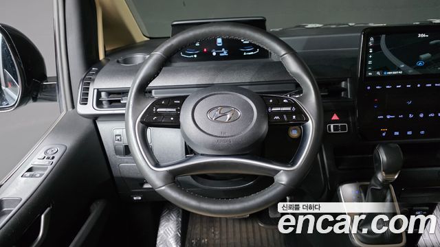 Hyundai Staria 2023 — photo 19