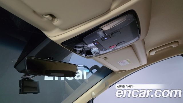 Hyundai Staria 2023 — photo 25