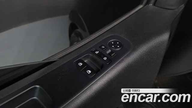 Hyundai Staria 2023 — photo 27