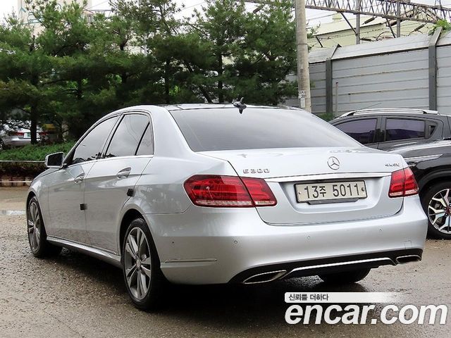 Mercedes-Benz E-Class 2014 — photo 3