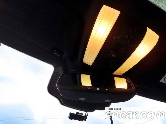 Mercedes-Benz E-Class 2014 — photo 14