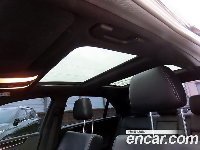 Mercedes-Benz E-Class 2014 — photo 17