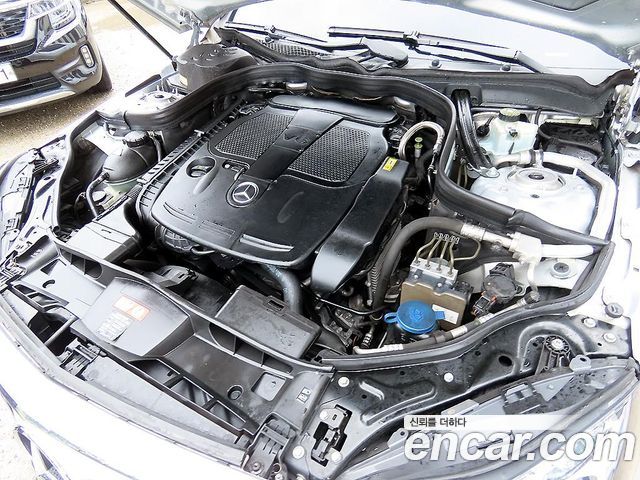 Mercedes-Benz E-Class 2014 — photo 19