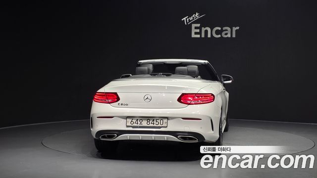 Mercedes-Benz C-Class 2017 — photo 4