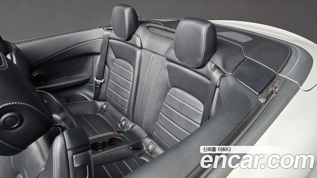 Mercedes-Benz C-Class 2017 — photo 16