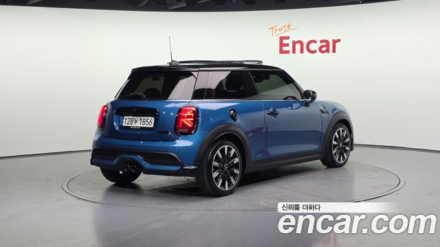Mini Cooper 2022 — photo 2