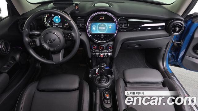 Mini Cooper 2022 — photo 10