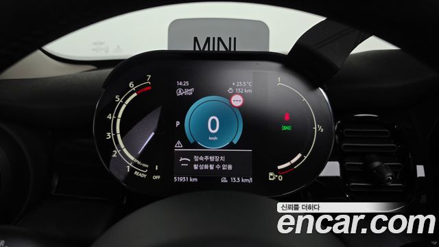 Mini Cooper 2022 — photo 11