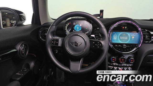 Mini Cooper 2022 — photo 19