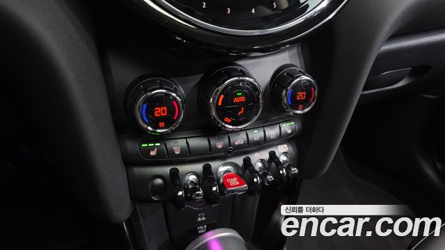 Mini Cooper 2022 — photo 24