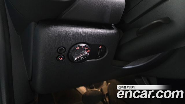 Mini Cooper 2022 — photo 29