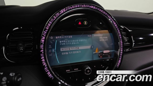 Mini Cooper 2022 — photo 30
