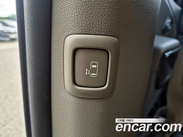 Kia Canival 2016 — photo 15