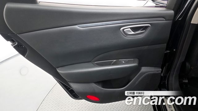 Renault Korea SM6 2016 — photo 32
