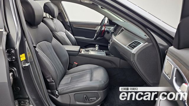 Genesis G80 2019 — photo 17