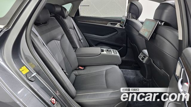 Genesis G80 2019 — photo 18