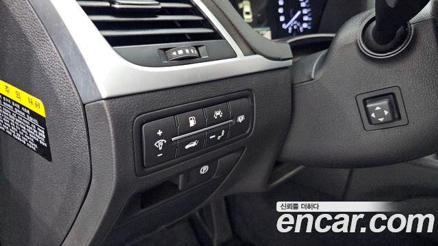 Genesis G80 2019 — photo 22
